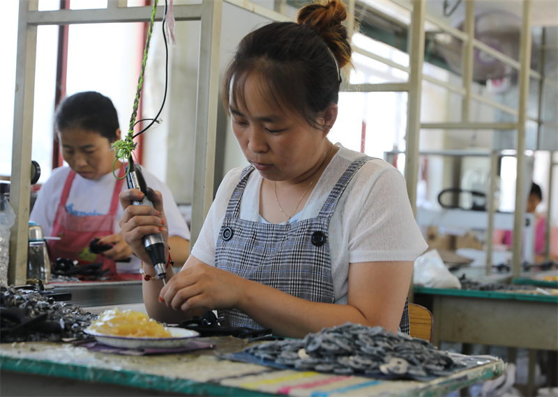 河北固安:发展渔具产业 助力乡村振兴